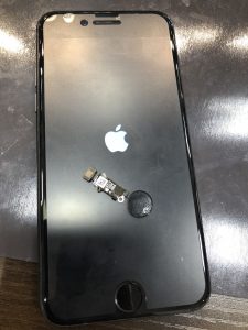 iPhone8ホームボタン交換