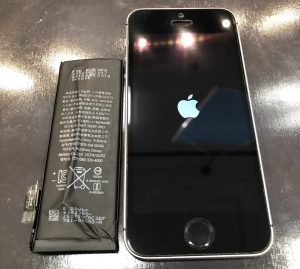 iPhoneSEのバッテリー交換